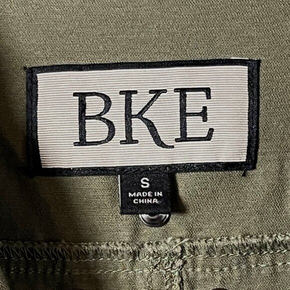 BKE Canvas Jacket Khaki Green Crochet Applique Sudded Snap Zip Front Long Sleeve - Picture 4 of 15